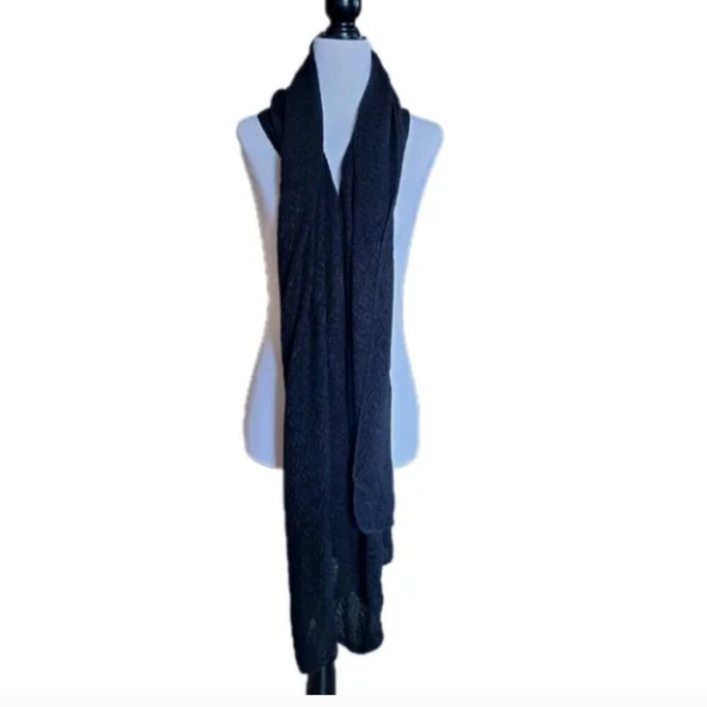 1670 LONG LIGHTWEIGHT BLACK BLANKET SCARF